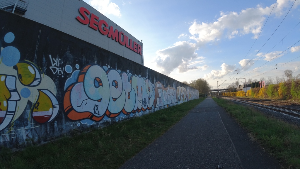 Graffiti bei Segmüller in Pulheim